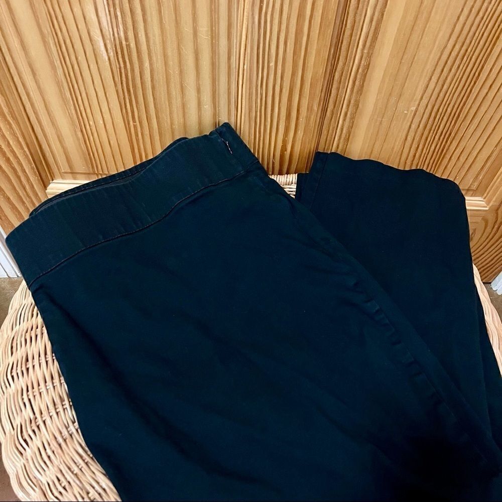 Old Navy black slim fit side zip flat front cropped ankle length pants 30W